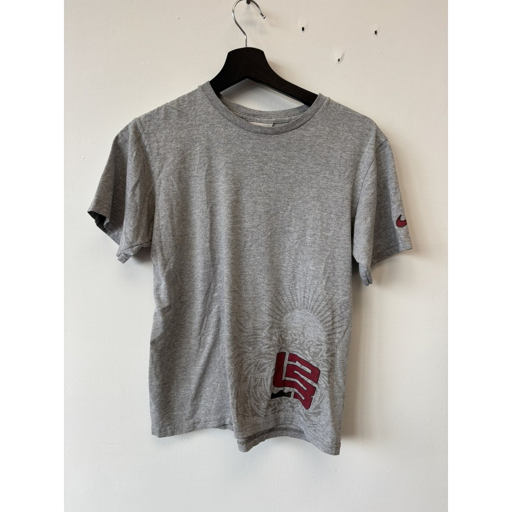 Vintage Y2K Nike LeBron James Shirt Medium Gray LBJ Logo Basketball‎ Tee Swoosh